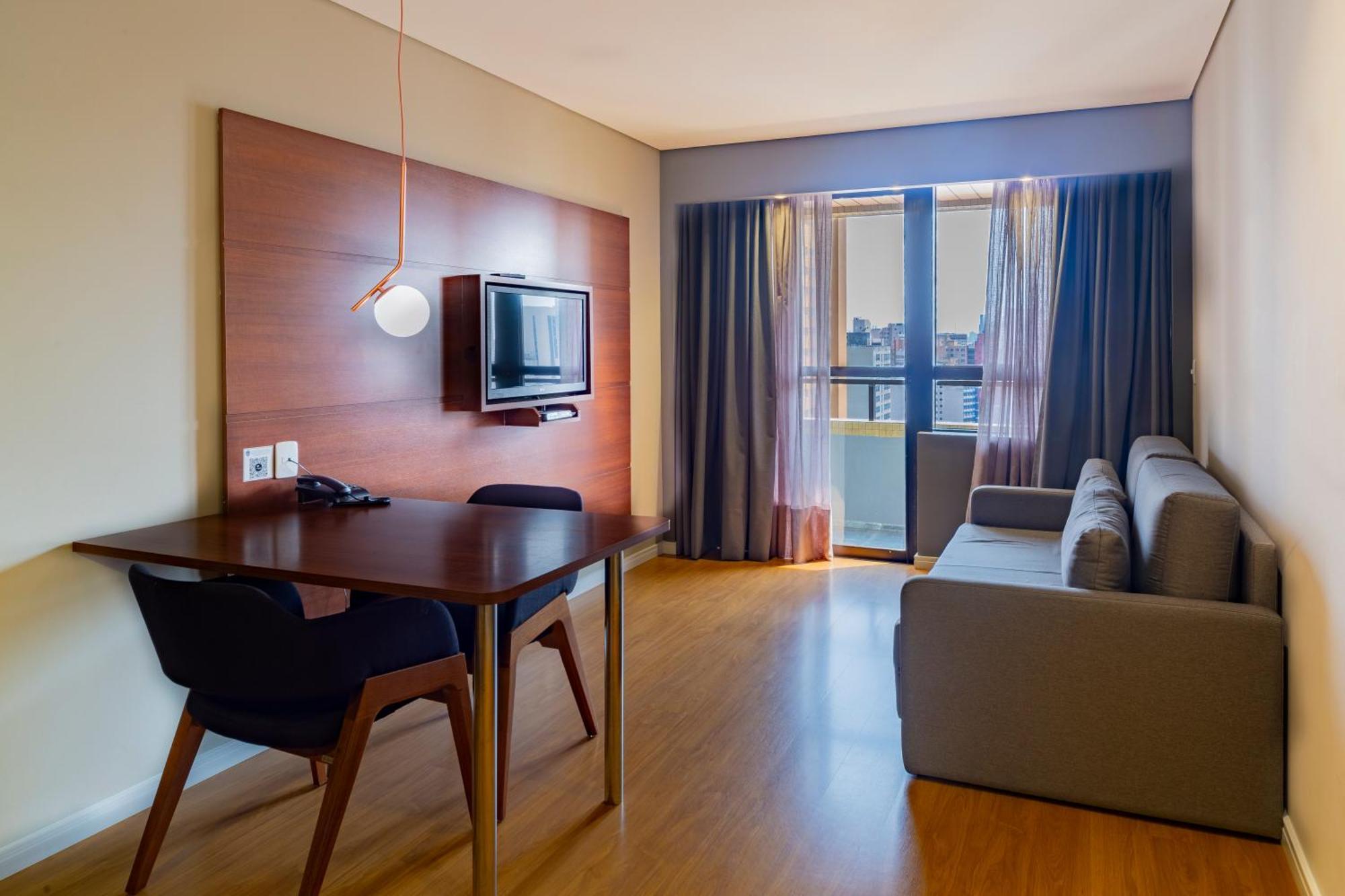 Mercure Curitiba Golden Exterior photo